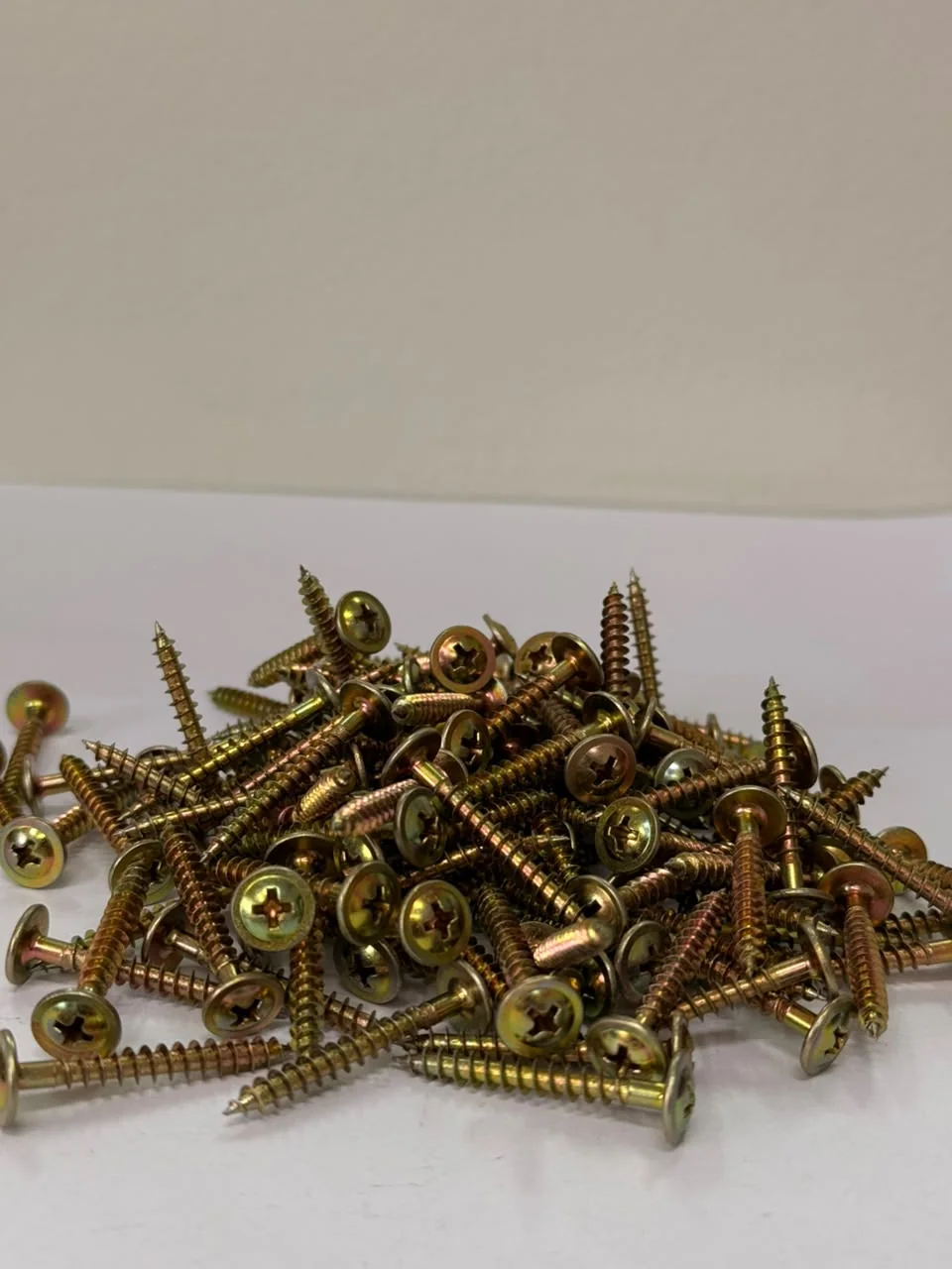 Parafuso Chipboard 35 x 4,5 mm para MDF, MDP, aglomerados e madeiras leves